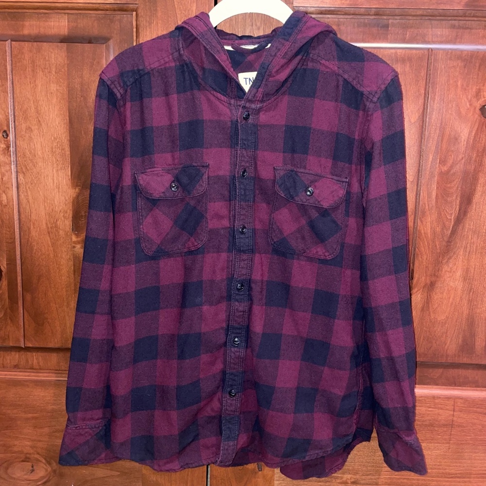 TNA Women's Boyfriend Fit Red Checkered Flannel with Hood